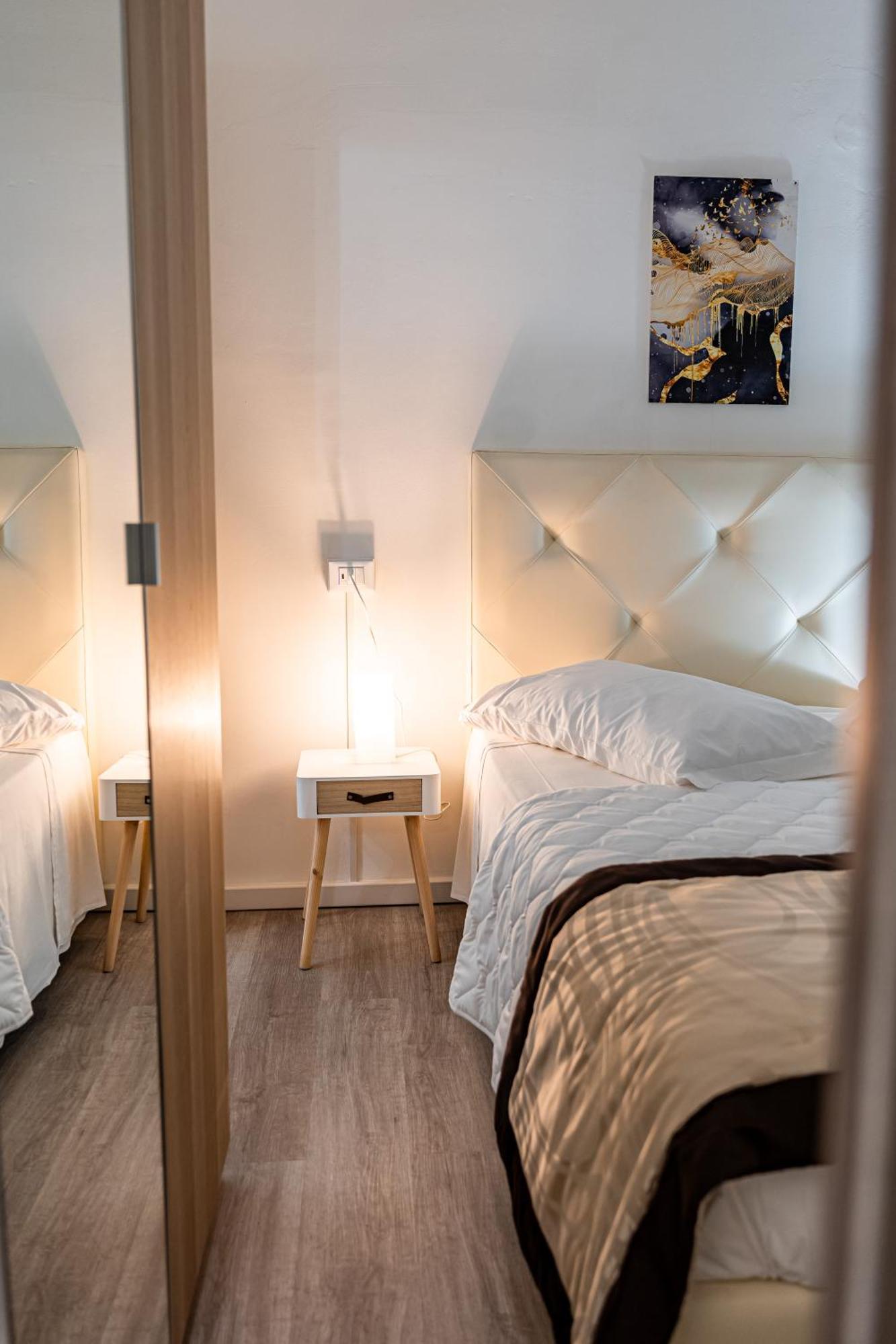 Florence Rooms Novella Bagian luar foto